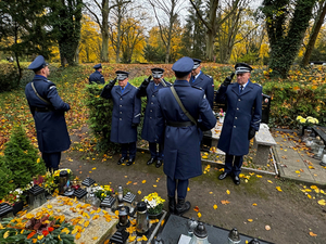 fotografia z cmentarza