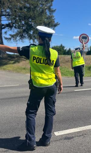 fotografia policjantek ruchu drogowego